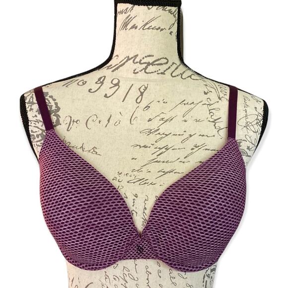 Victoria’s Secret Uplift Semi Demi Underwire Bra Size 32DD - Picture 1 of 2